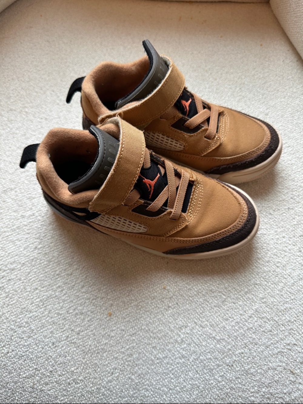 Kids Brown High-Top Jordon - Picture 2 of 7